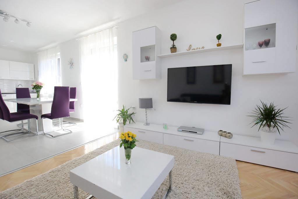 Apartments Martina 比比涅 外观 照片