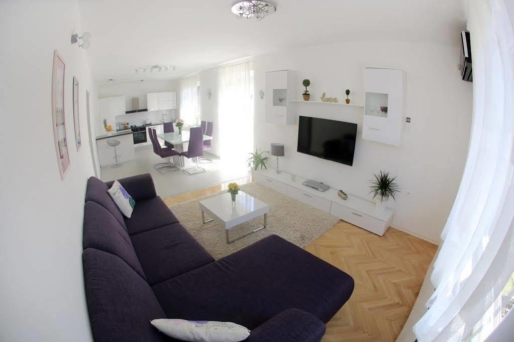 Apartments Martina 比比涅 外观 照片