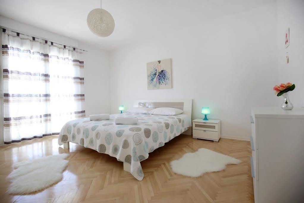 Apartments Martina 比比涅 外观 照片